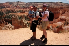 Happy family in Bryce canyon Amerika met kinderen