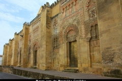 Muren van de Mesquita Andalusië met kinderen