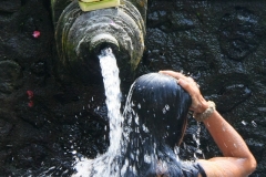 Bali met kinderen reinigen geest