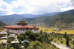 Faro dzong en vallei