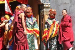 Tshechu Faro Bhutan met kinderen