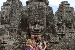 Happy faces Cambodja Bayon