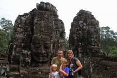 Met de kinderen in Cambodja