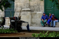 Havanna schoonmaakploeg Cuba met kinderen