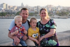Havanna skyline Cuba met kinderen