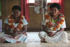 Fiji met kinderen stam vrouwen