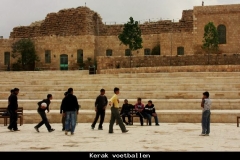 Kerak voetballen Jordanië met kinderen
