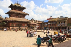 Plein Bhaktapur Nepal met kinderen