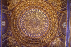 Detail moskee Buchara Oezbekistan met kinderen