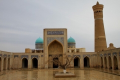 Moskee Buchara Oezbekistan met kinderen