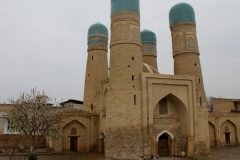Poort Buchara Oezbekistan met kinderen