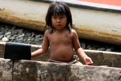 Aaah wat een lief indianenmeisje Panama met kinderen