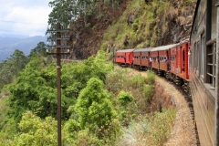 Trein Nuwara Eliya naar Ella Sri Lanka met kinderen