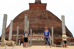 Anuradhapura Sri Lanka met kinderen