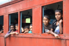 Trein Sri Lanka met kinderen