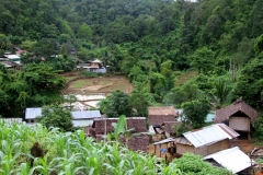 Bergdorpje Thailand met kinderen