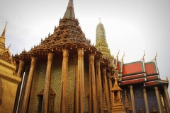 Grand Palace Bangkok met kinderen goud