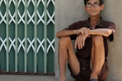 Vietnamese man aan het rusten