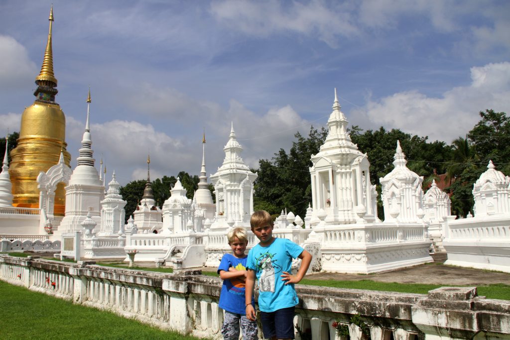 Chang Mai tempels Thailand met kinderen